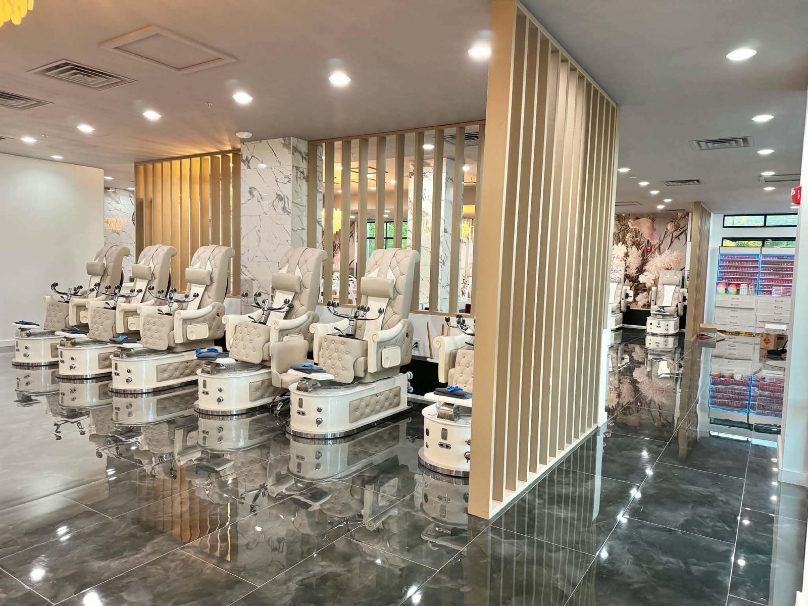 Mimosas Nail Bar - Fayetteville salon experience in Fayetteville